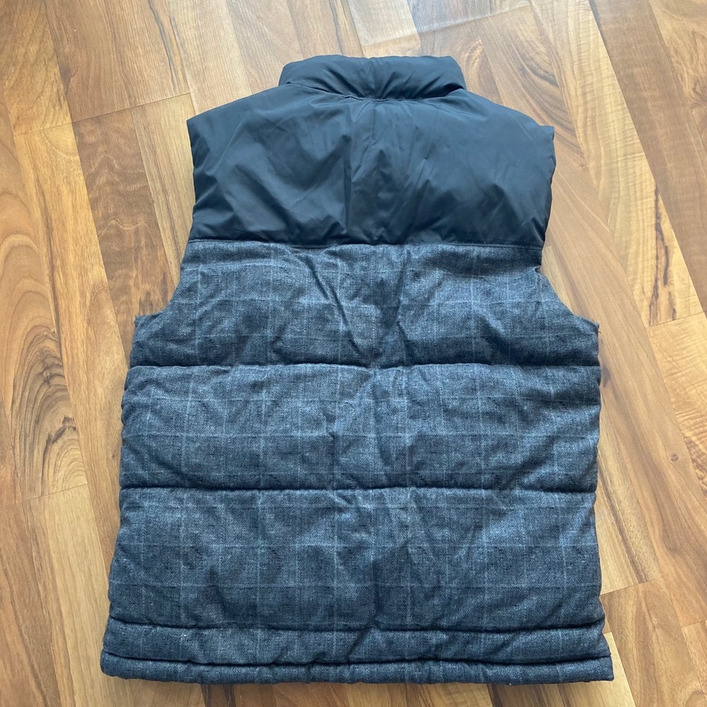GAP boys puffer down vest - Picture 2 of 7